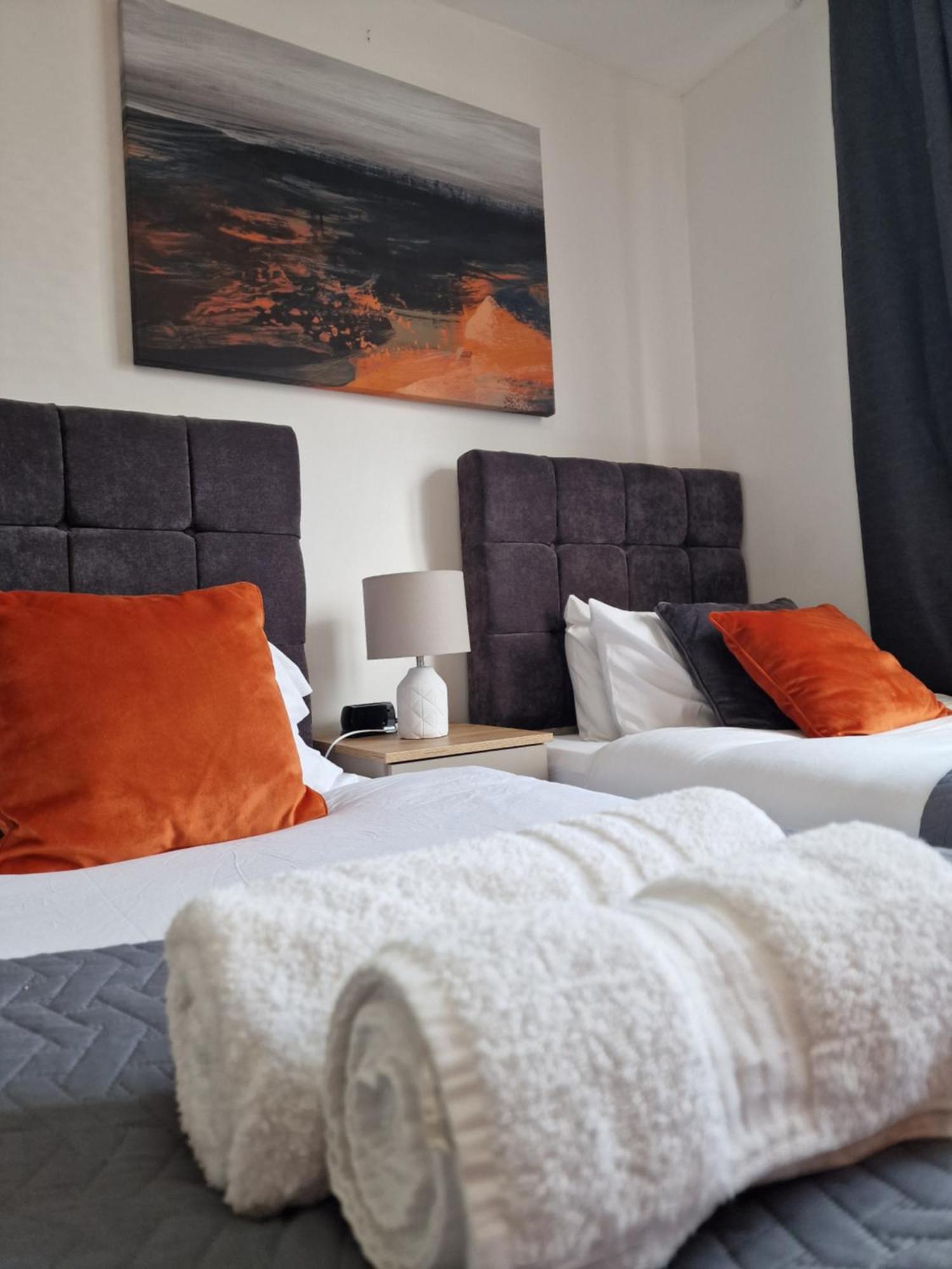 Willa Modern 4-Bed House With Garden & Parking Coventry Zewnętrze zdjęcie