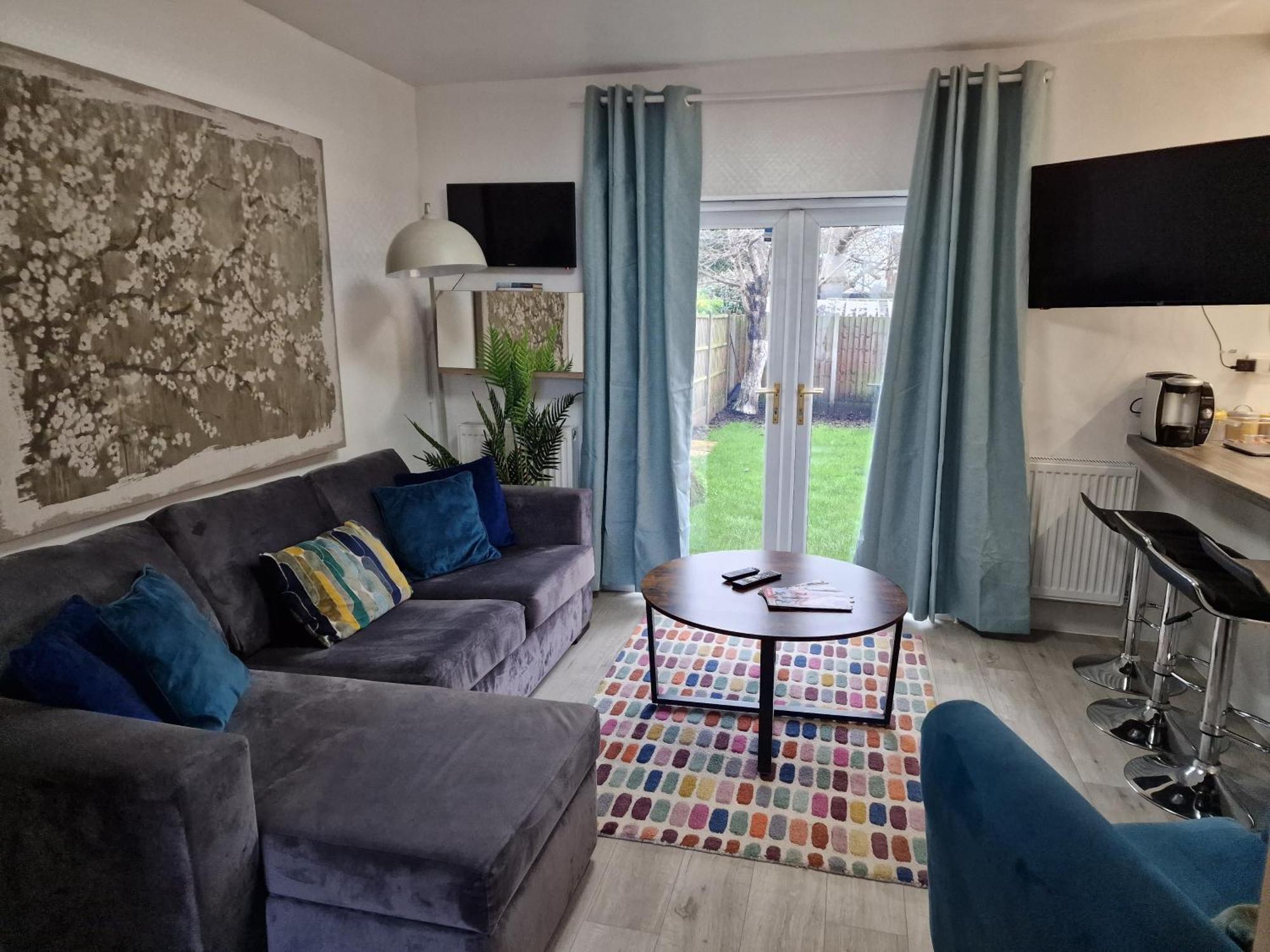 Willa Modern 4-Bed House With Garden & Parking Coventry Zewnętrze zdjęcie